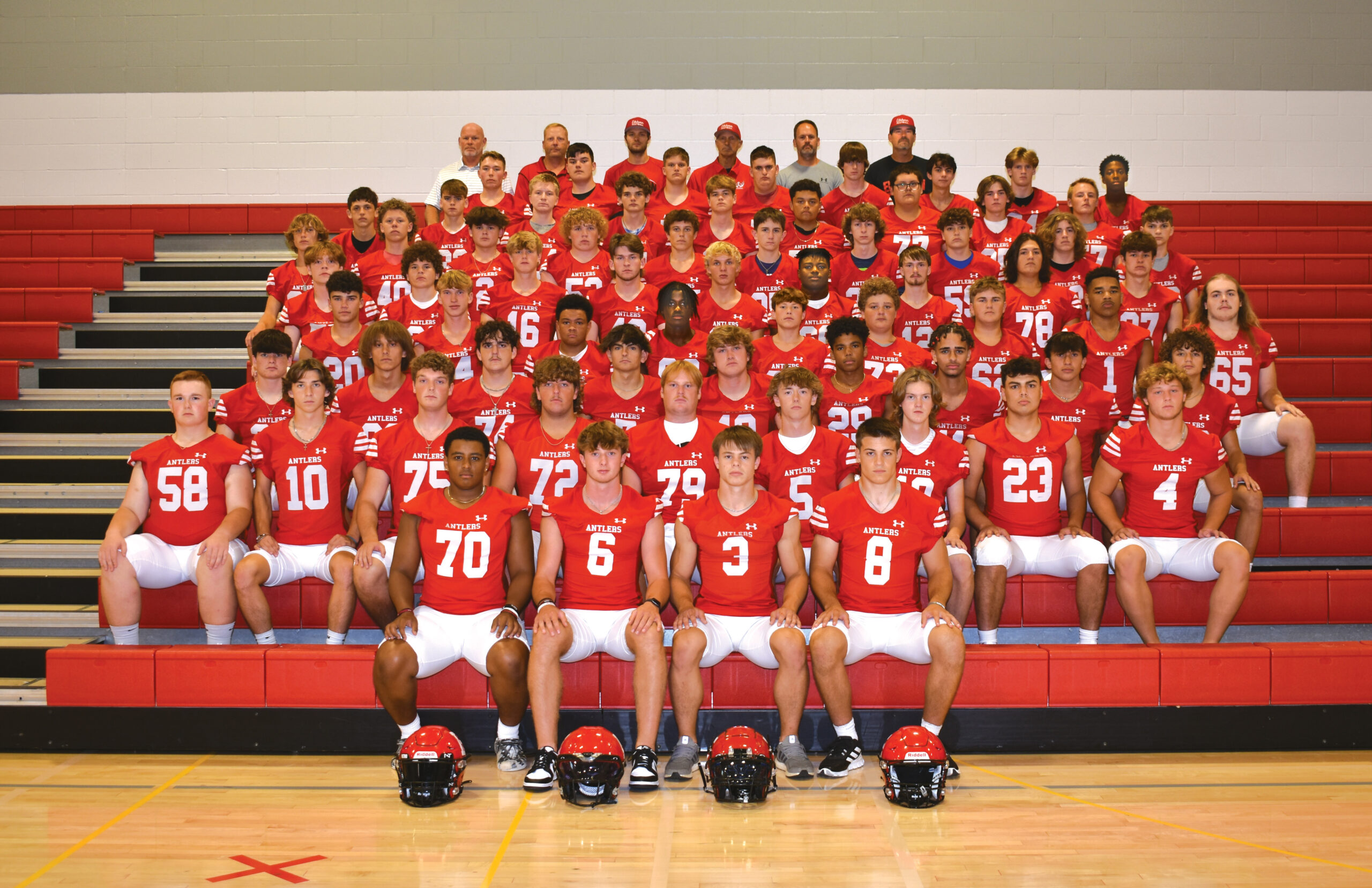 Photo of all JV and Varsity football players